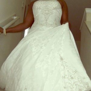 Wedding dress